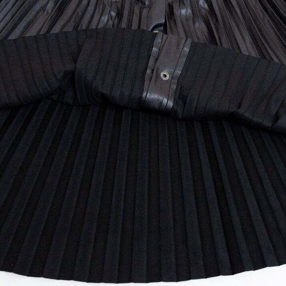 Black Pleated Leather Skirt - Picture 10 of 14